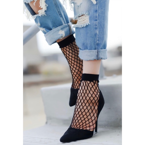 So Fancy Boutique Accessories - 🌹NEW - BALA Fishnet Socks
